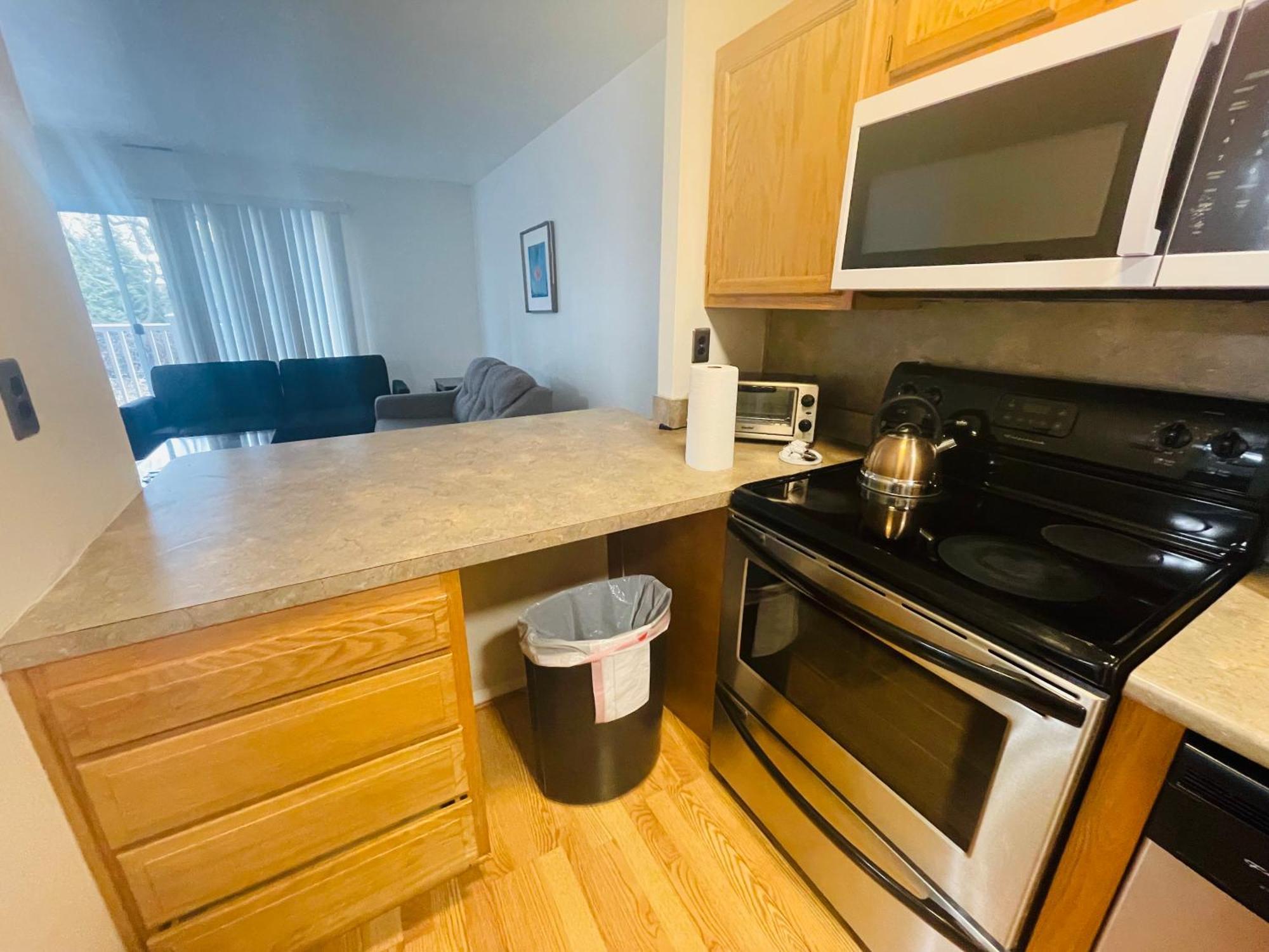 Large, Clean, Comfortable, 1Br Near Einstein Hos Elkins Park Bagian luar foto