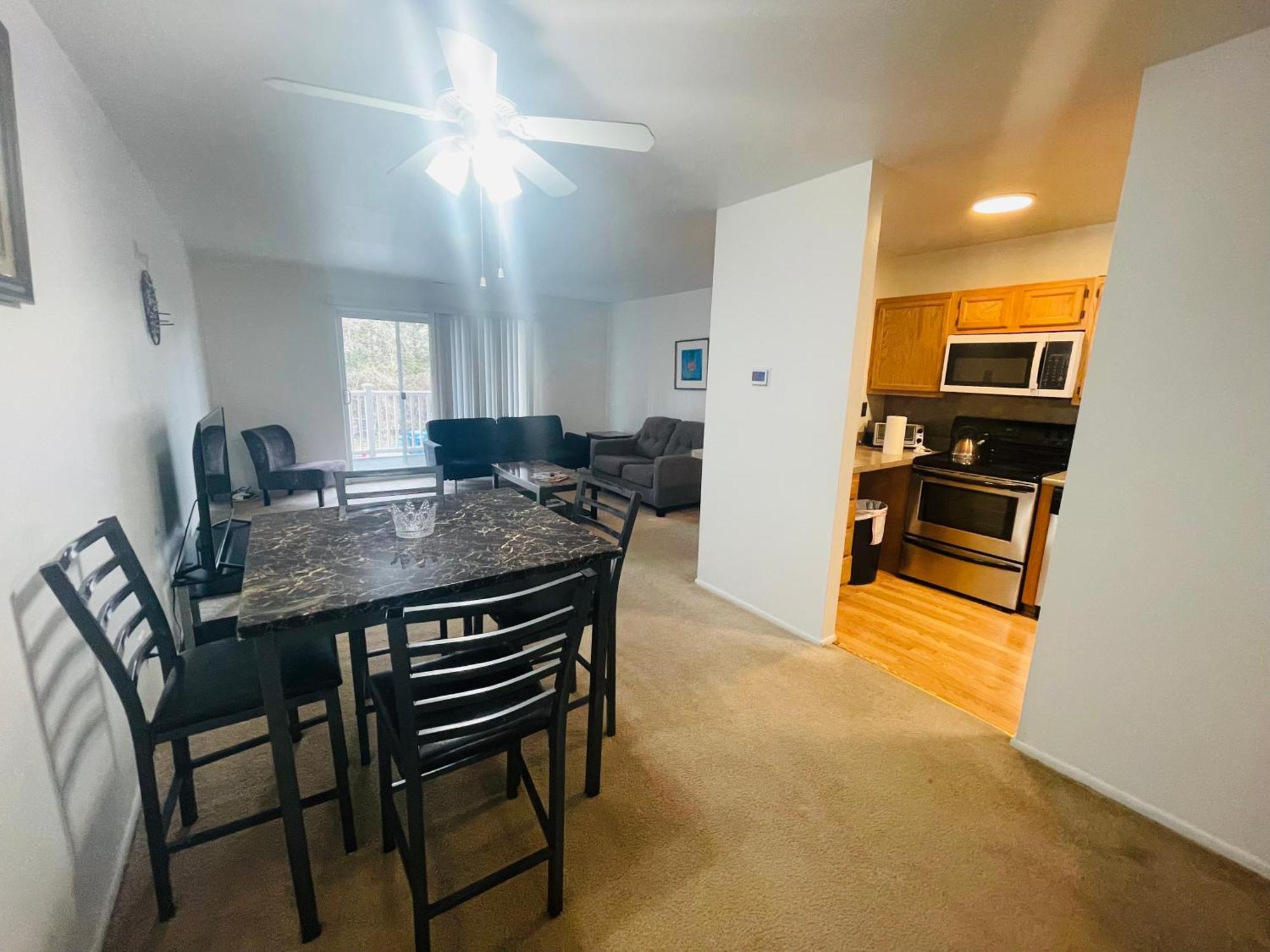 Large, Clean, Comfortable, 1Br Near Einstein Hos Elkins Park Bagian luar foto